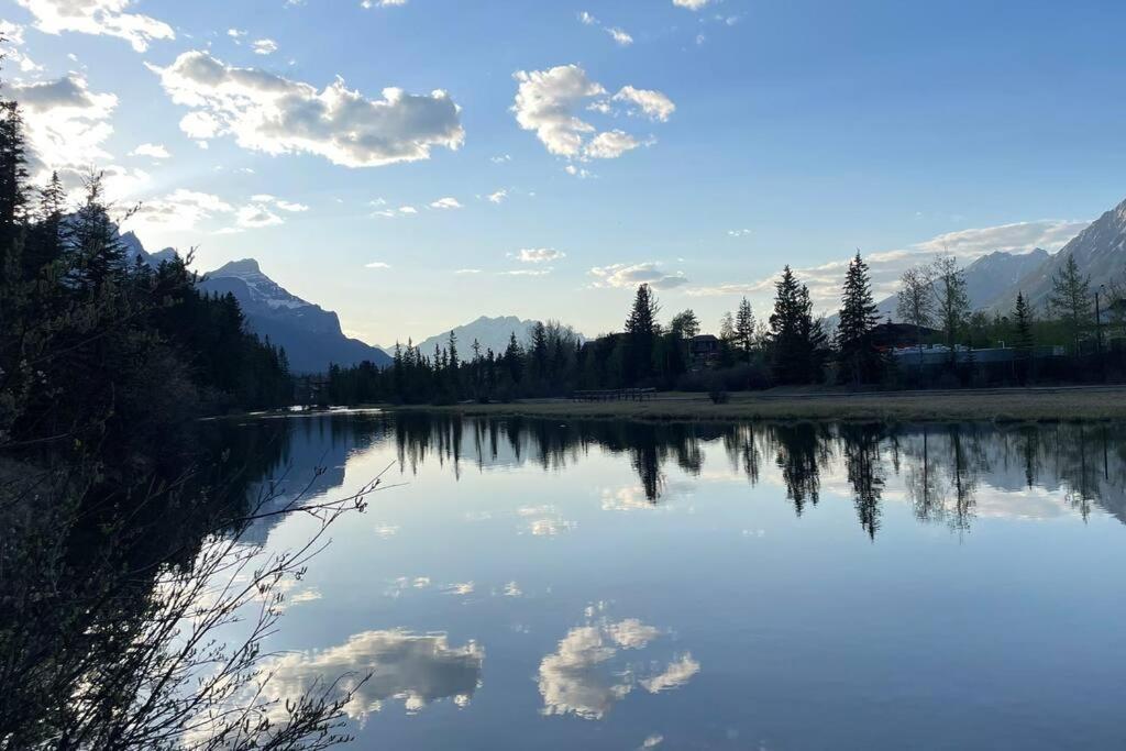 Unit #303 Mountain View 1Br In Canmore Downtown Exterior foto